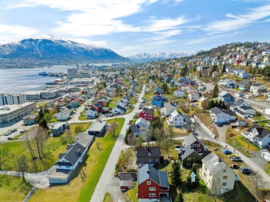 Cozy Little House In Tromso City Exterior photo