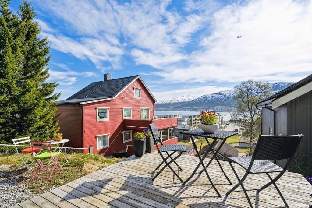 Cozy Little House In Tromso City Exterior photo